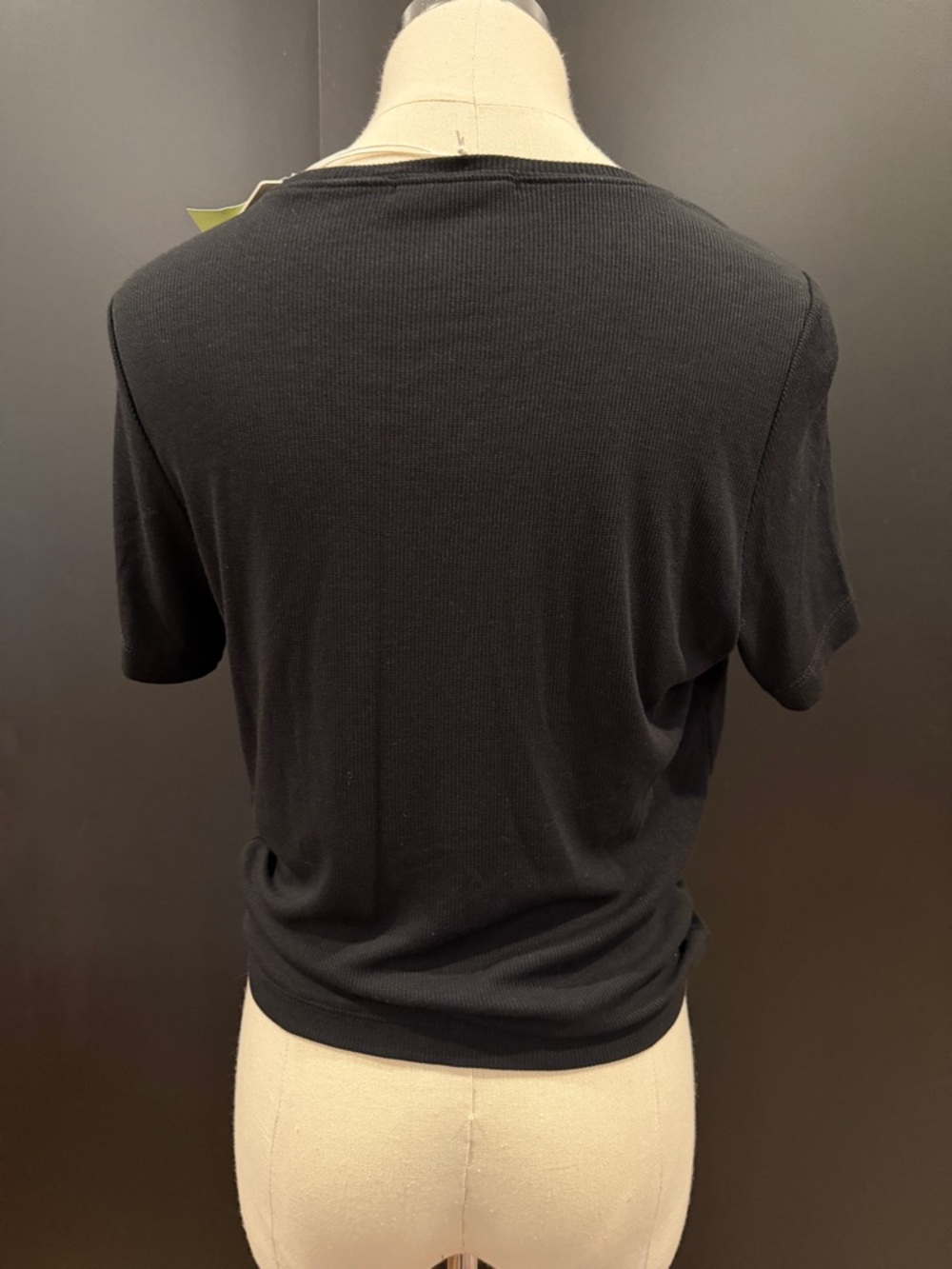 NWT - Marine Layer Brielle Ribbed Modal Twist Front Tee Black - Small - Picture 5 of 9